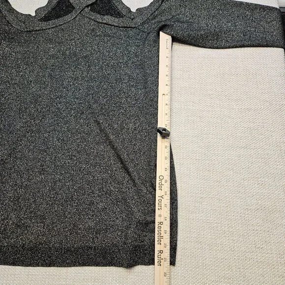 Women's Torrid Knit Cross-Neck Long Sleeve off the shoulder Top Size 2 - Picture 12 of 16